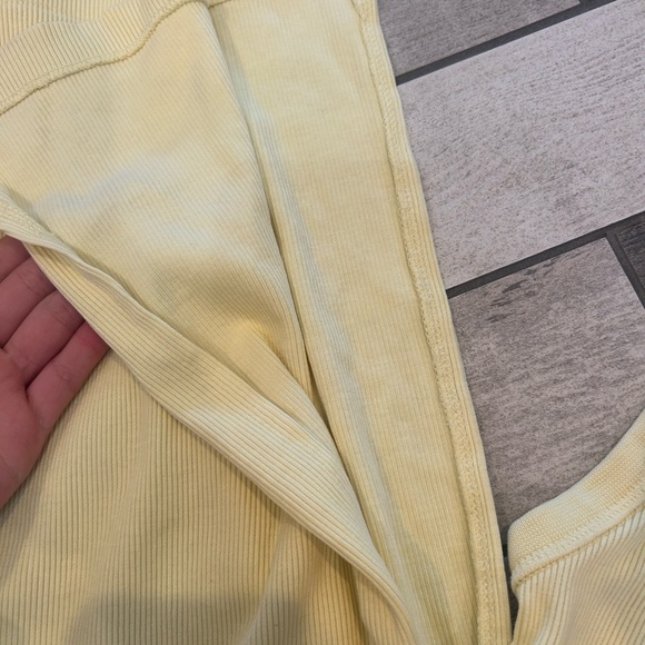 Universal Thread Light Yellow Ribbed Top - Picture 3 of 3